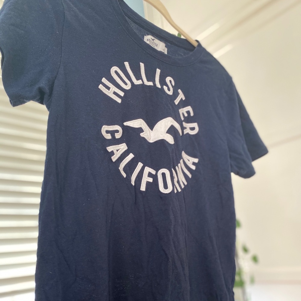 Hollister navy blue shirt